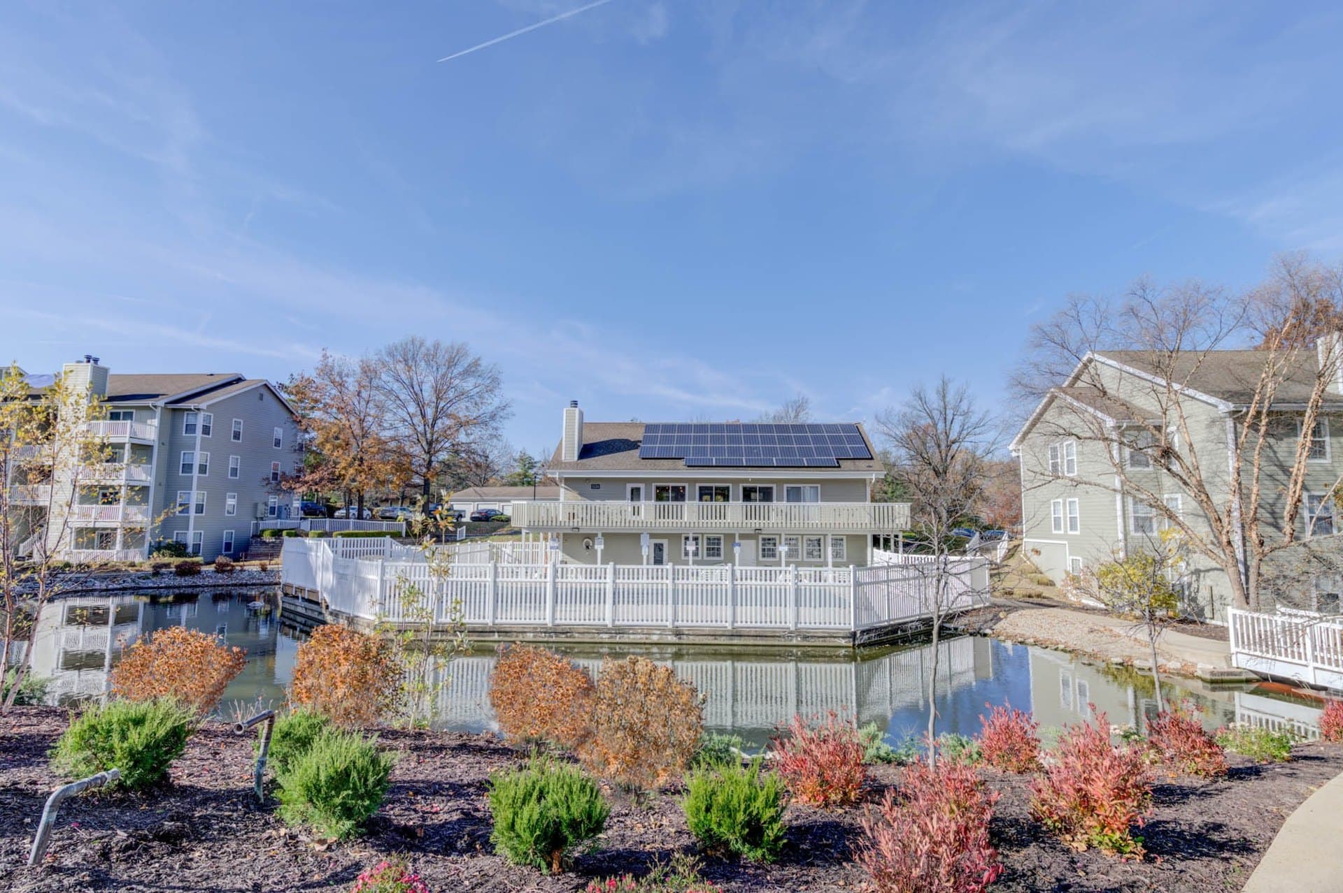 1124 Bonhomme Lake Drive, Olivette, Missouri 63132, United States