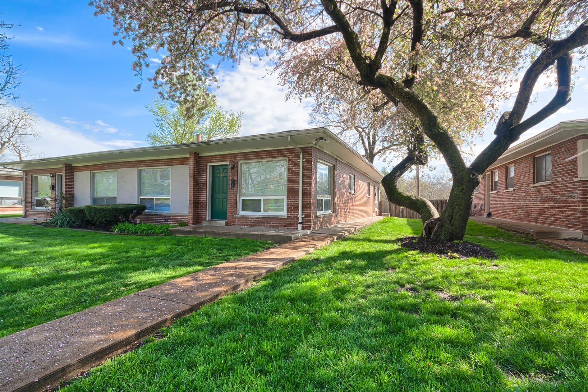 1136 Midland Boulevard, University City, Missouri 63130, United States