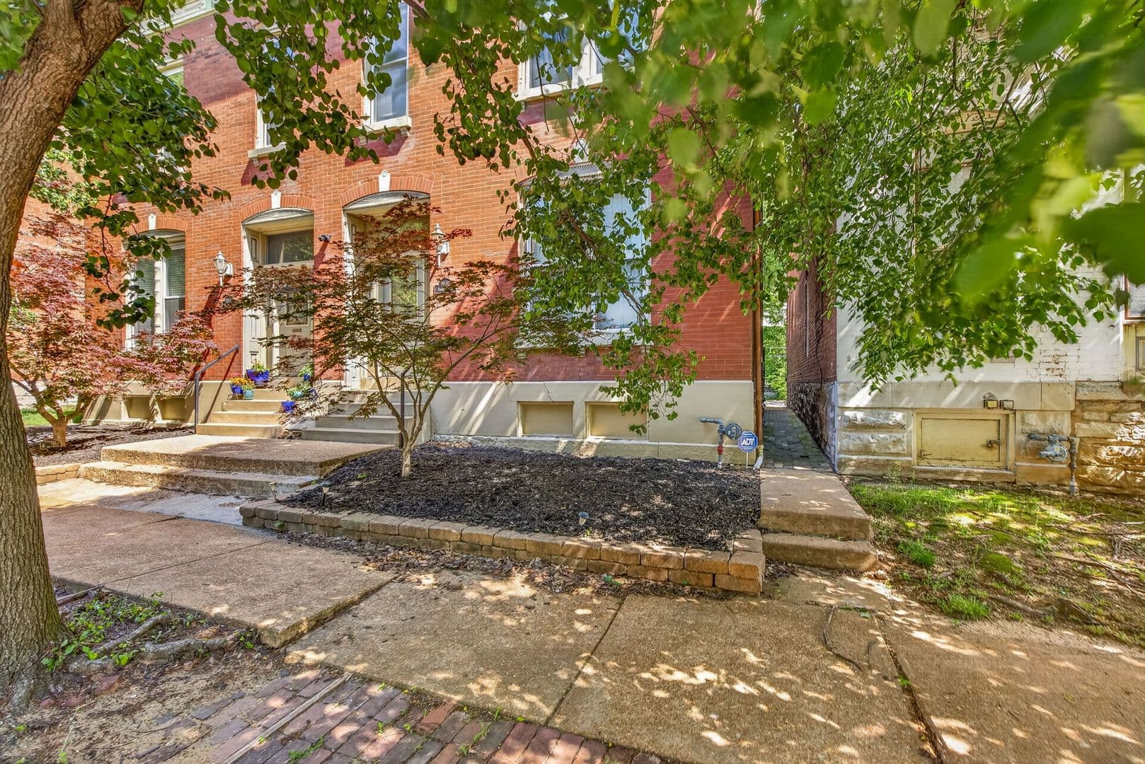 1913 Senate Street, Unit A, St. Louis, MO 63118