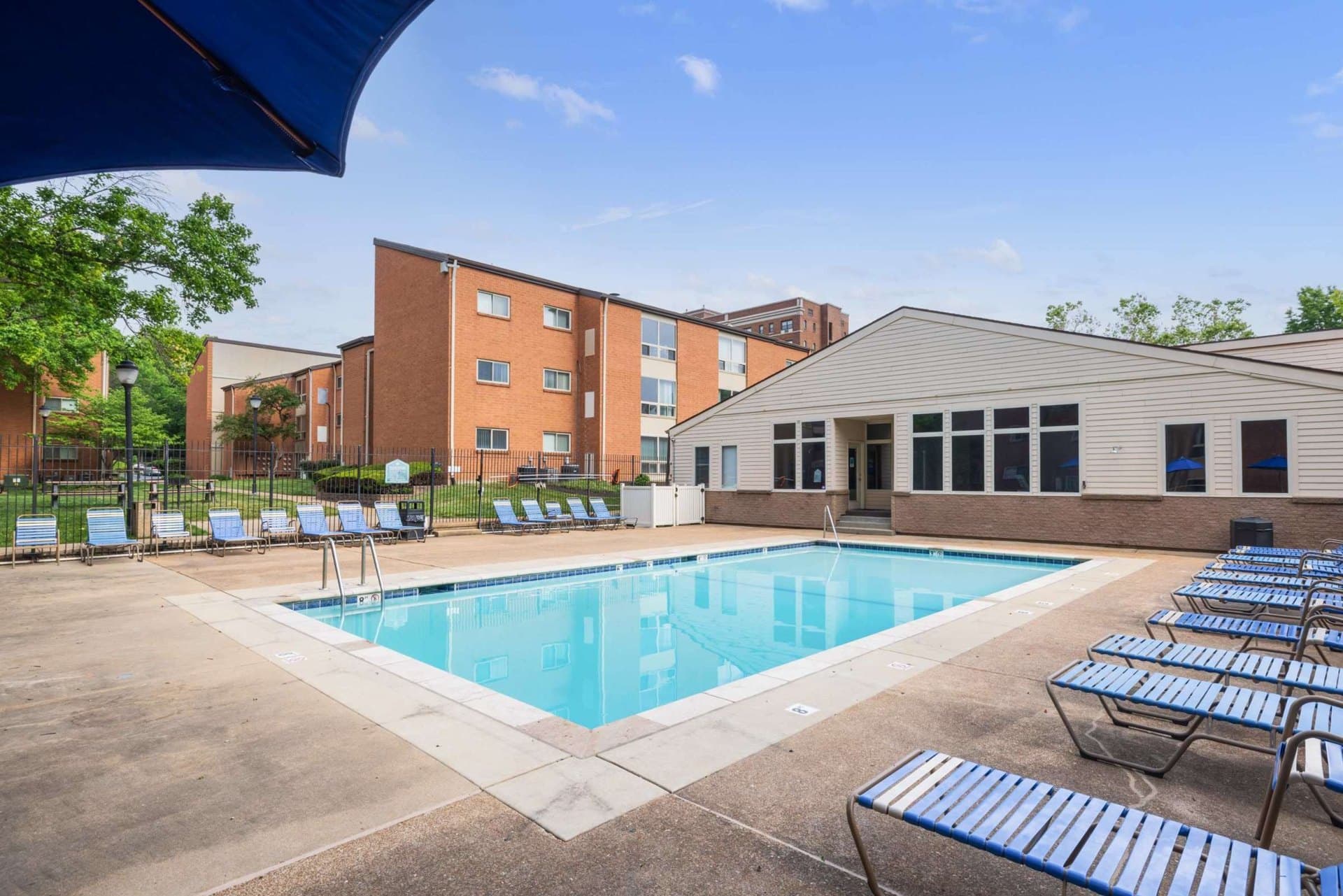 4466 Greenwich Court, St. Louis, Missouri 63108, United States