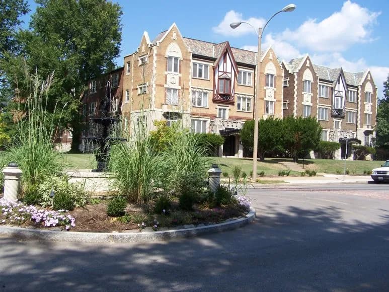 5047 Waterman Boulevard, St. Louis, Missouri 63108, United States