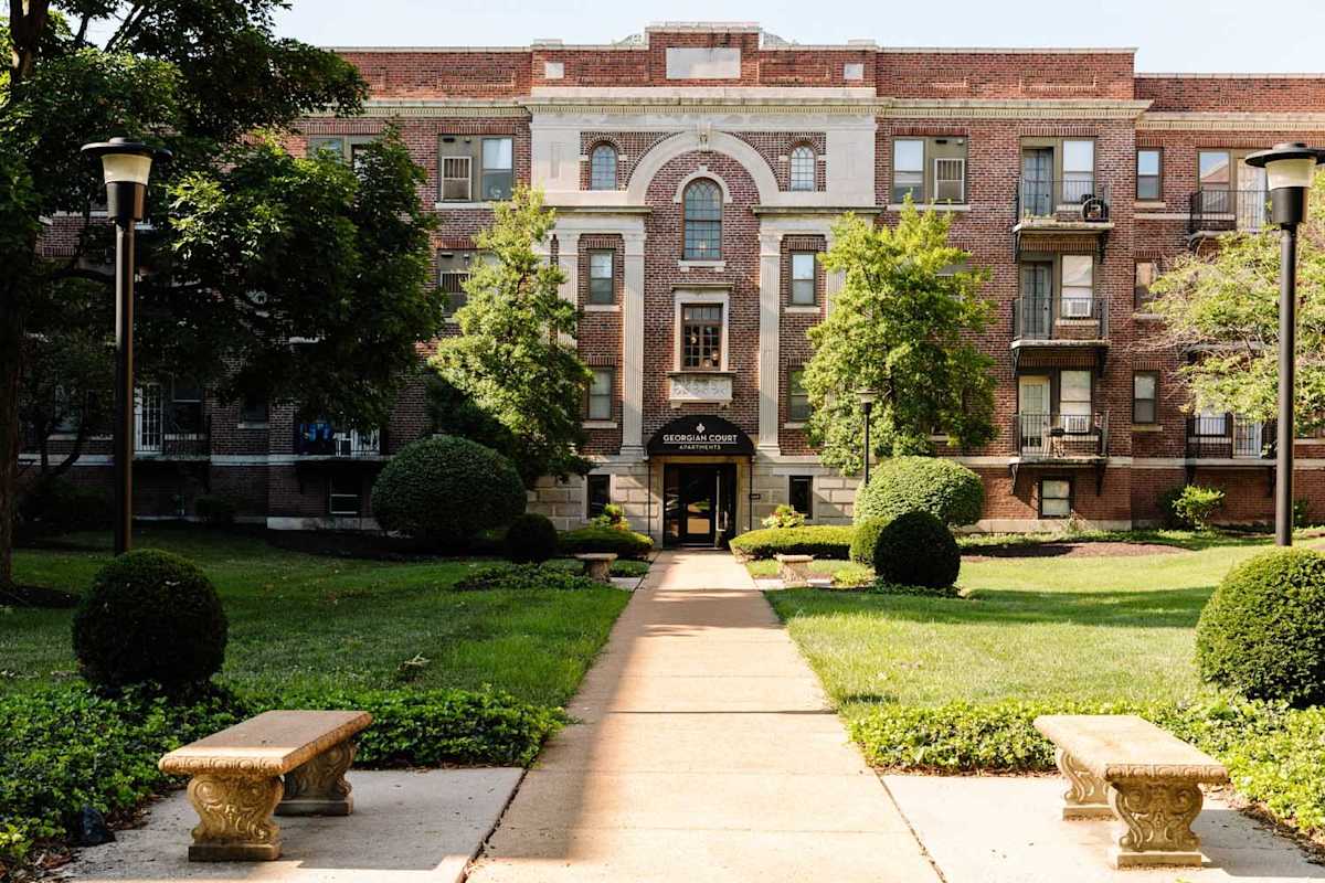 5660 Kingsbury Avenue, St. Louis, Missouri 63112, United States