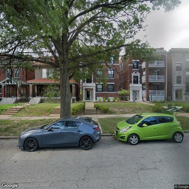 6128 Waterman Boulevard, St. Louis, Missouri 63112, United States