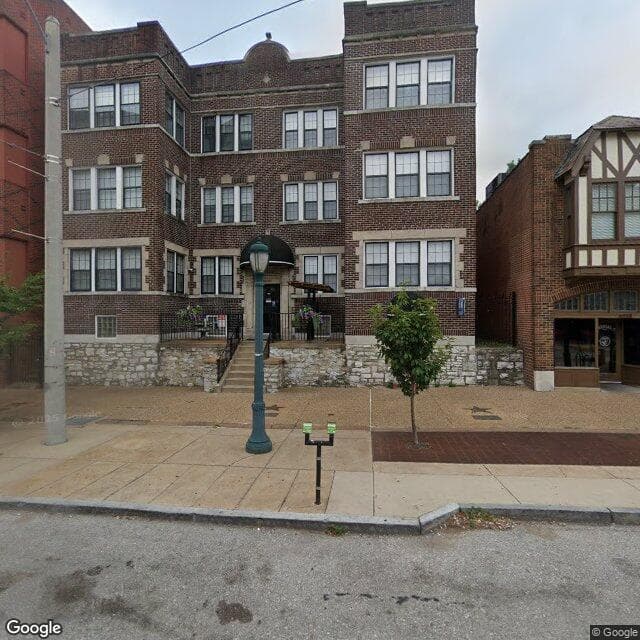 6136 Delmar Blvd, University City, MO 63130