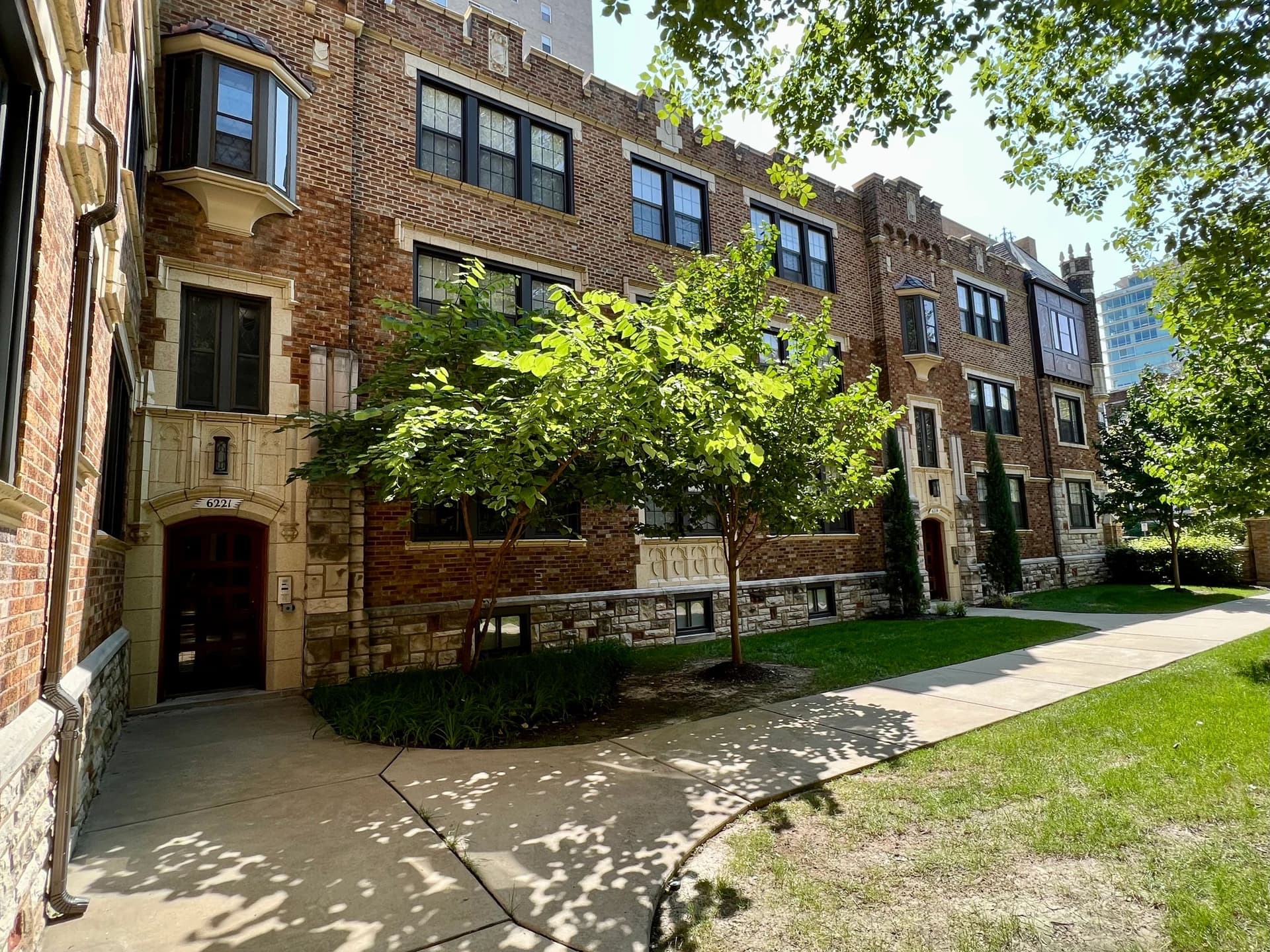 6221 Rosebury Ave, St. Louis, MO 63105