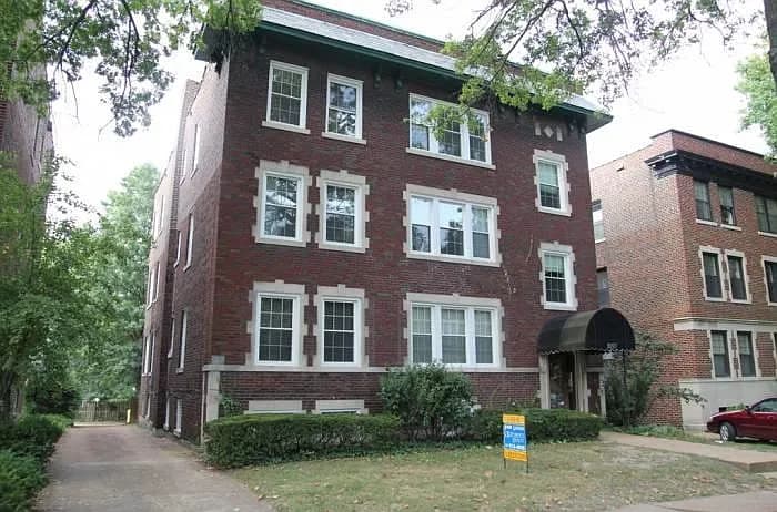 6249 Northwood Ave APT 2, Saint Louis, MO 63105