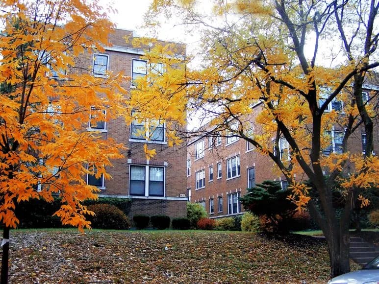 6652 Washington Avenue, University City, Missouri 63130, United States