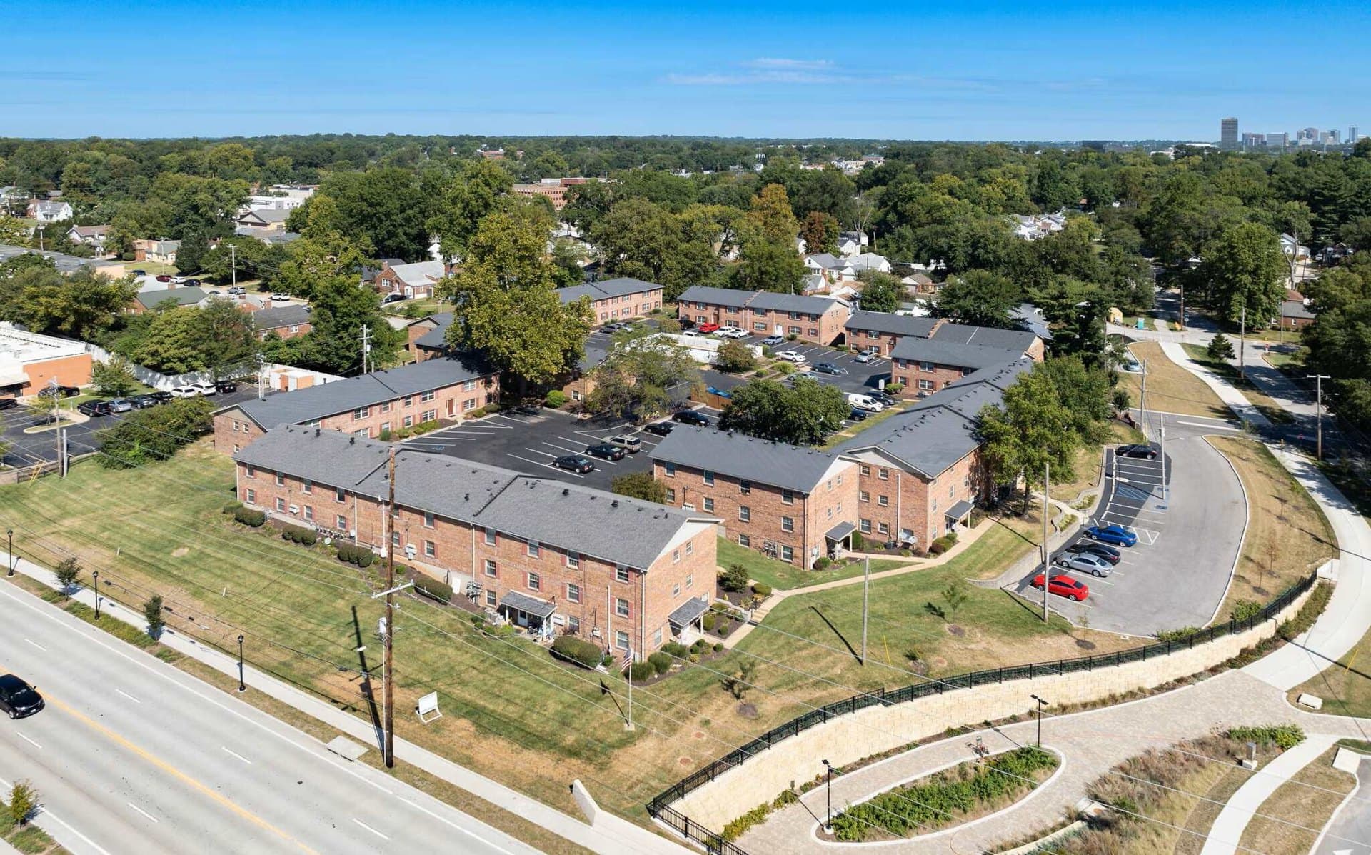 72 Van Mark Way, Brentwood, Missouri 63144, United States