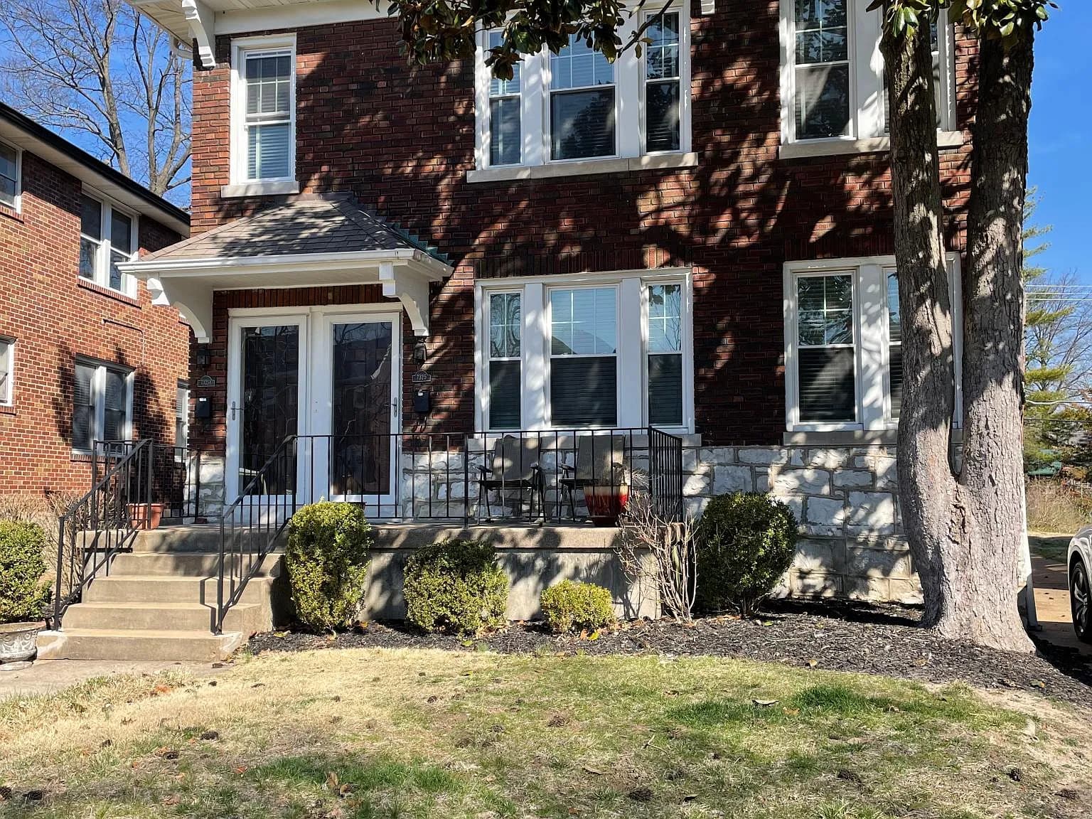 7325 Lindell Blvd, St. Louis, MO 63130