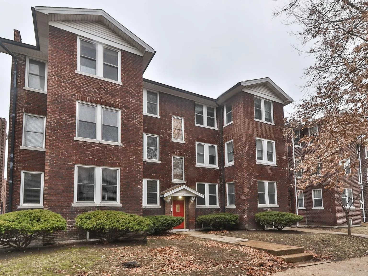 735 Interdrive, University City, MO 63130