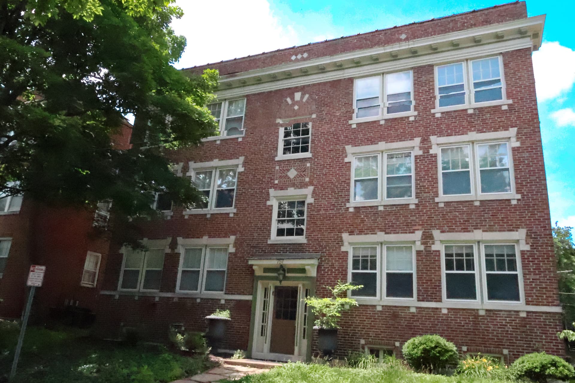 757 Syracuse Avenue, University City, Missouri 63130, United States